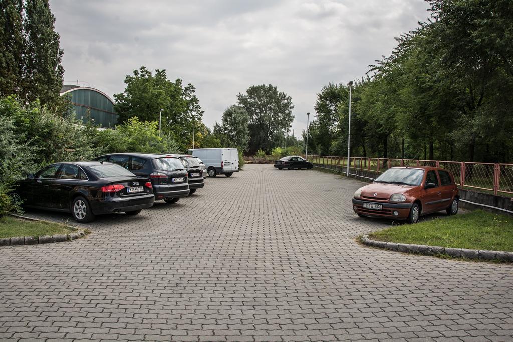 Homoky Hotels Bestline Hotel Budapesta Exterior foto